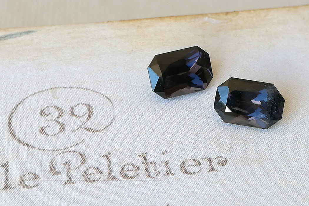 Pair Bluish Violet Spinel Gemstones for sale Octagon Cut 2.66 ct