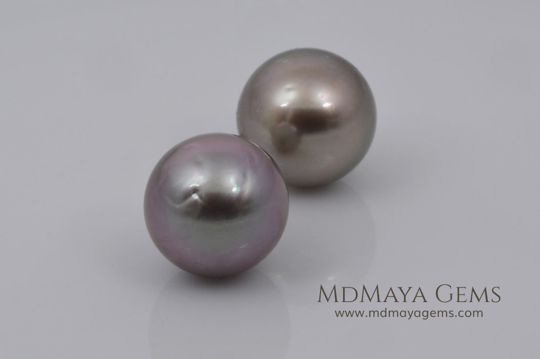 Round Tahitian Pearls Pair 23.54