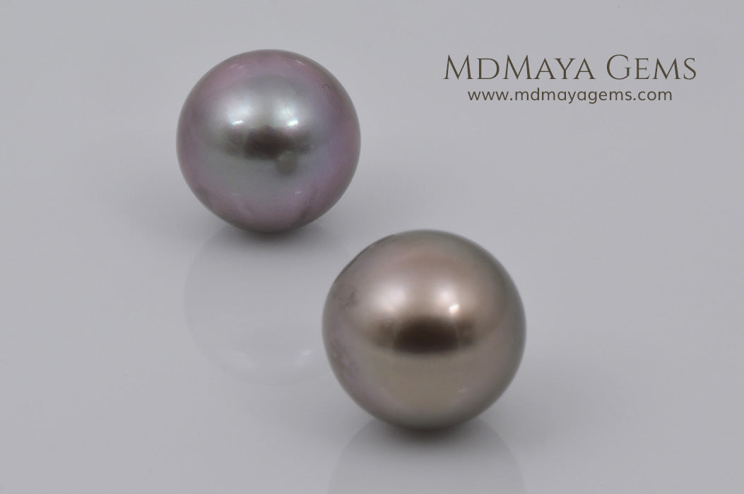 Round Tahitian Pearls Pair 23.54