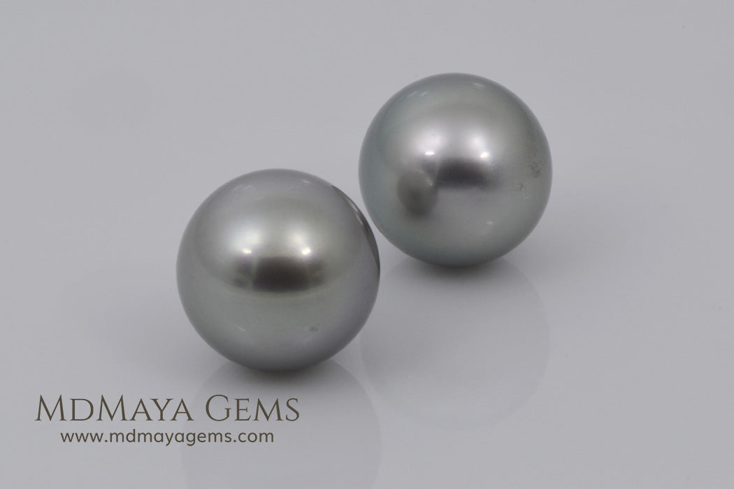 Round Tahitian Pearls Pair 17.90