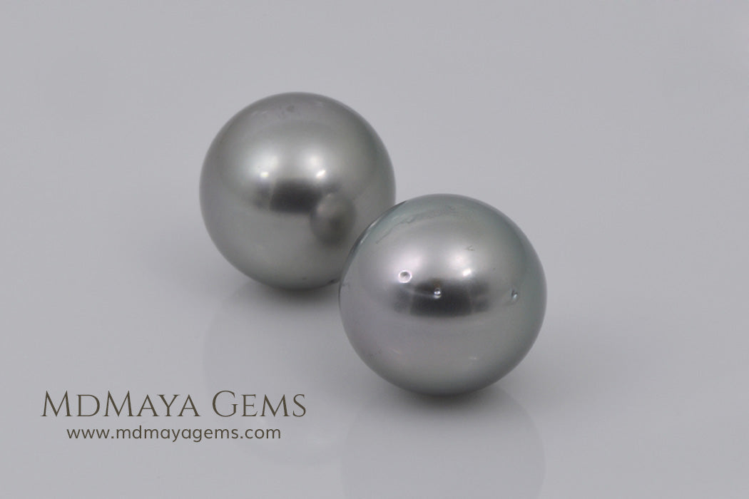 Round Tahitian Pearls Pair 17.90
