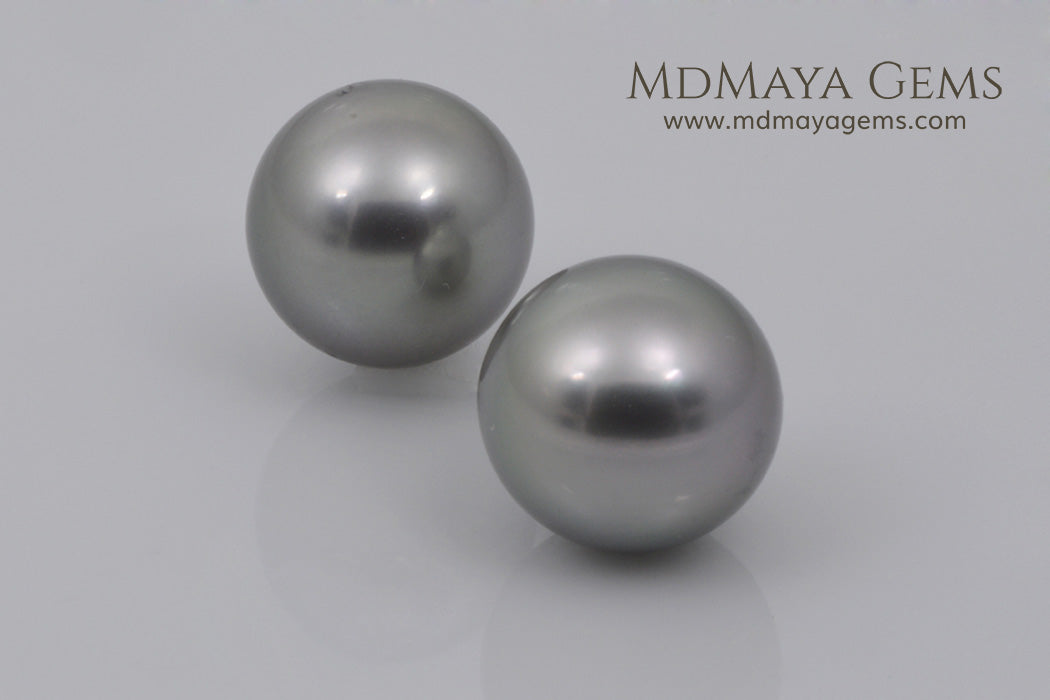 Round Tahitian Pearls Pair 17.90