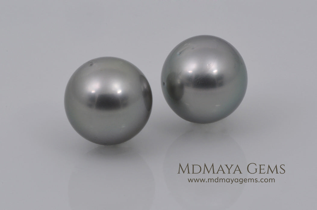 Round Tahitian Pearls Pair 17.90
