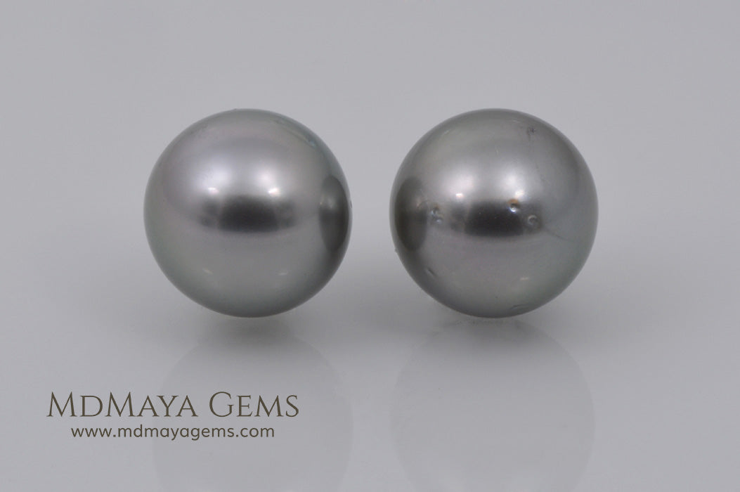 Round Tahitian Pearls Pair 17.90