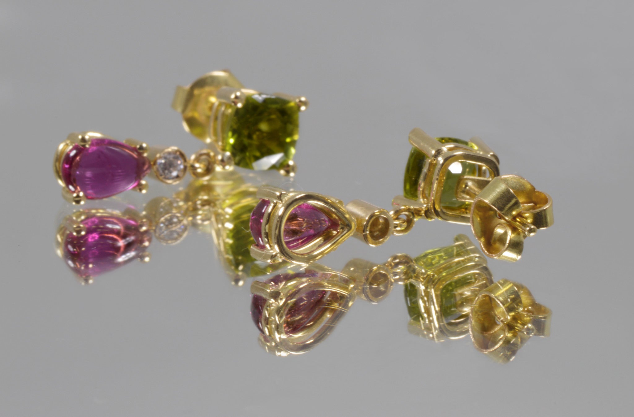 Earrings  yellow gold Peridots, Tourmalines and Diamonds