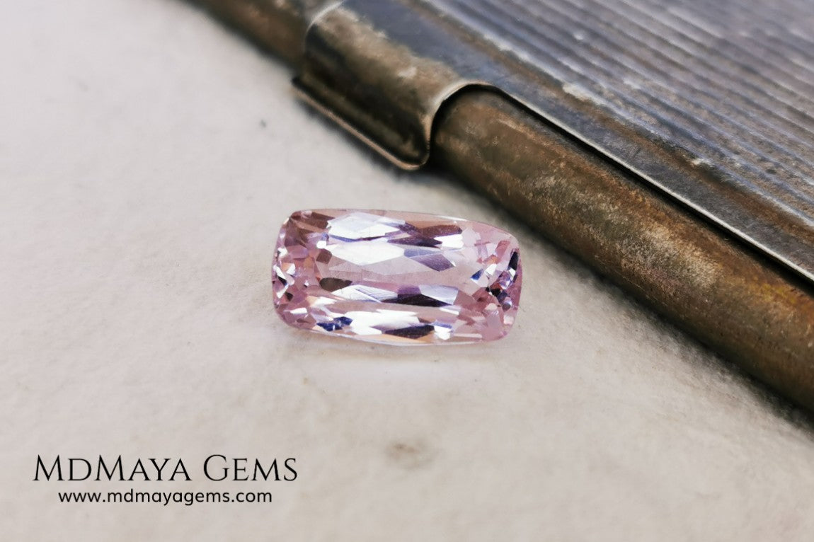  Nice Kunzite with a very bright and vivid color. This beautiful pink gem of 7.56 ct, has an elongated cushion cut that will look spectacular in any type of jewelry 