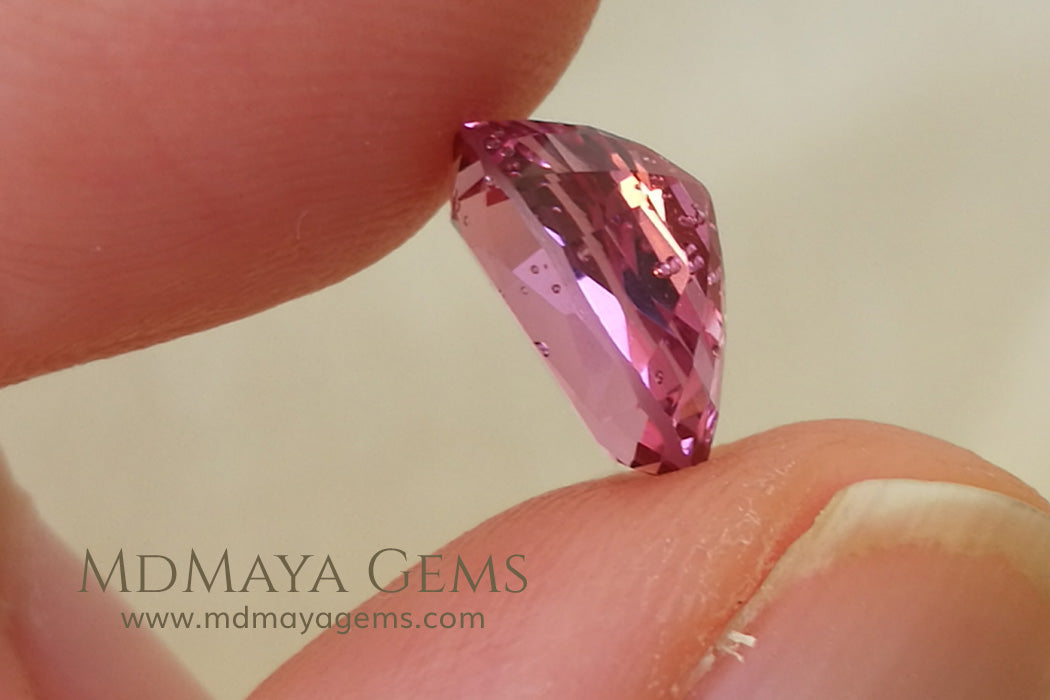 Girdle Pink Burmese Spinel Oval cut 2.44 ct under daylight