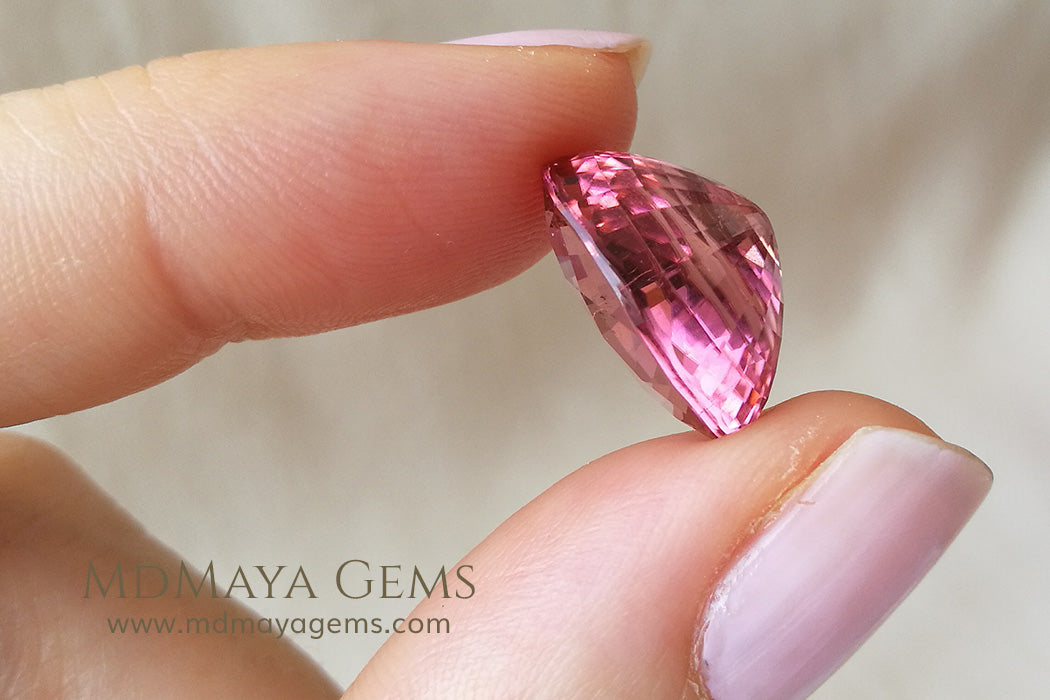 Super Pink Tourmaline Gemstone Oval Cut 11.90 ct