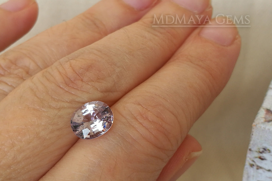 Platinum light Purple Spinel from Mogok. Oval Cut. 2.17 ct.