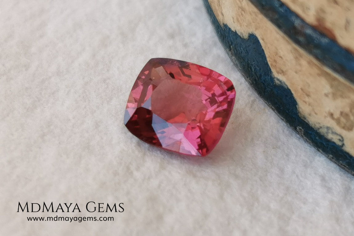 Amazing Purple Red Spinel. Cushion Cut. 0.85 ct. This beautiful gemstone shows a bright and vivid color, it will look perfect in a special ring or any kind of jewelry that you can imagine.