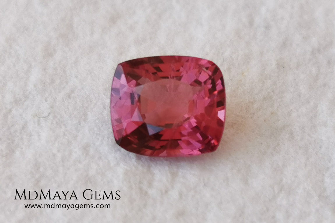 Amazing Purple Red Spinel. Cushion Cut. 0.85 ct. This beautiful gemstone shows a bright and vivid color, it will look perfect in a special ring or any kind of jewelry that you can imagine.