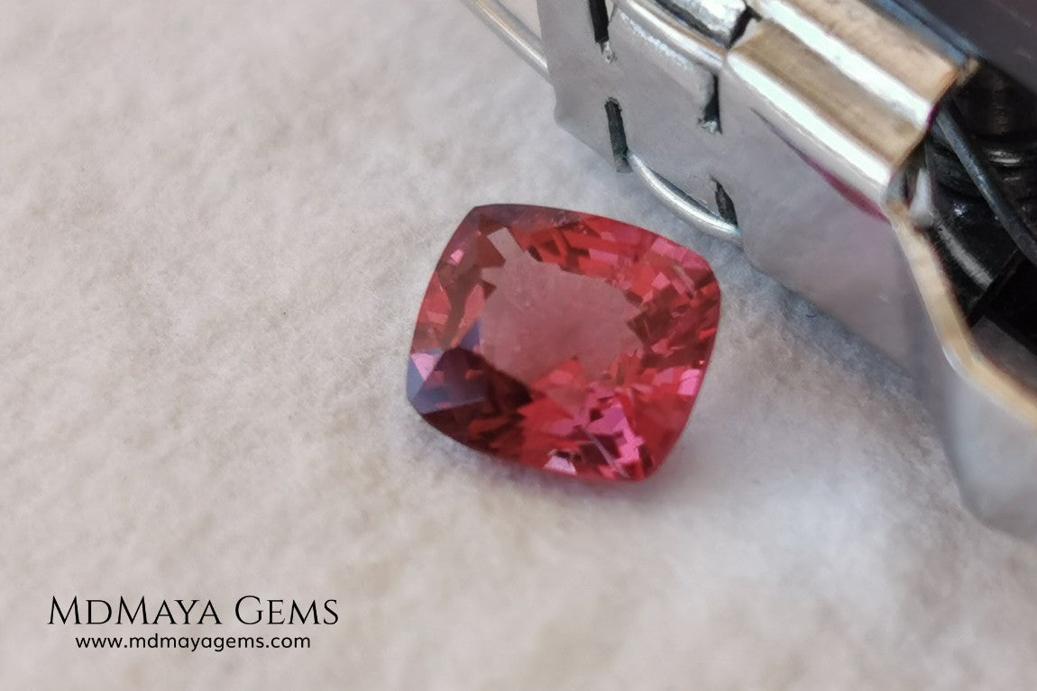 Amazing Purple Red Spinel. Cushion Cut. 0.85 ct. This beautiful gemstone shows a bright and vivid color, it will look perfect in a special ring or any kind of jewelry that you can imagine.