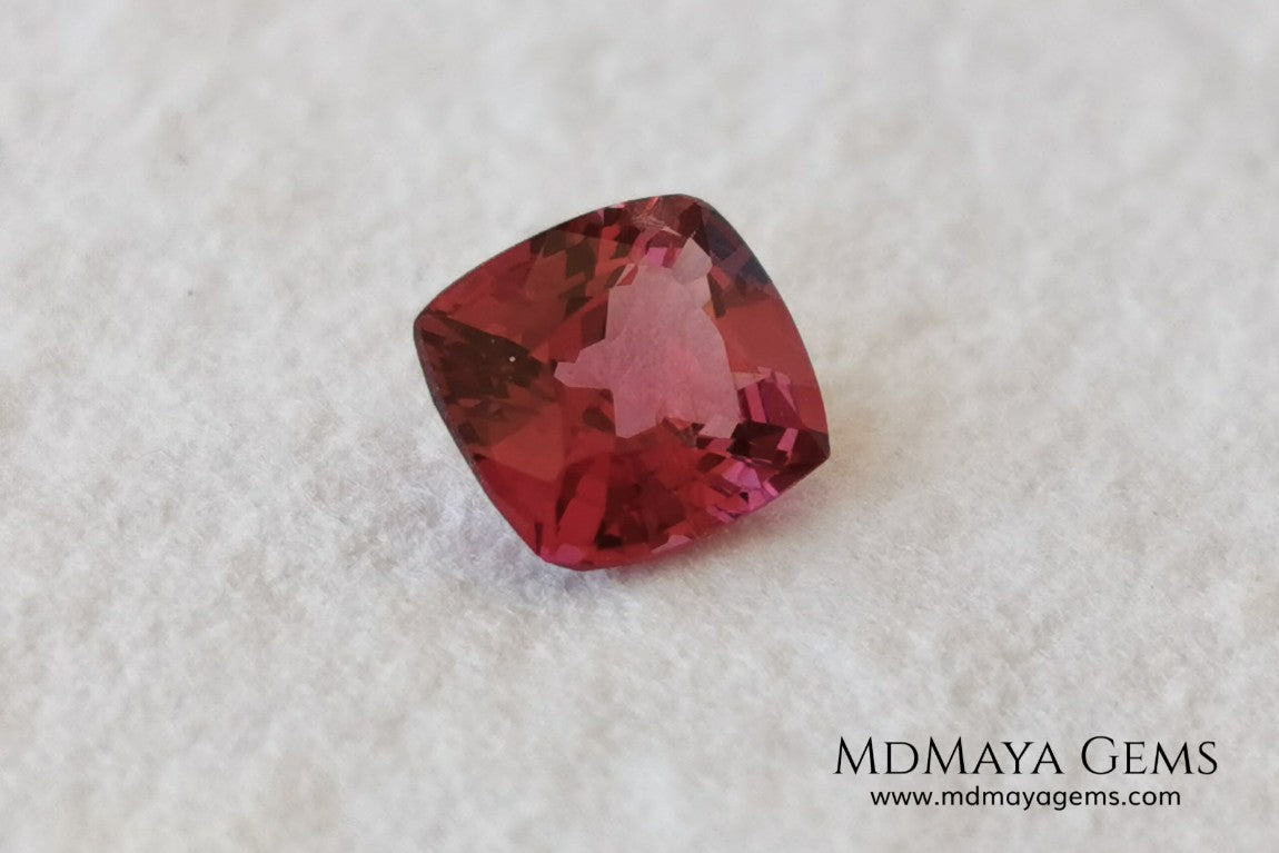 Amazing Purple Red Spinel. Cushion Cut. 0.85 ct. This beautiful gemstone shows a bright and vivid color, it will look perfect in a special ring or any kind of jewelry that you can imagine.