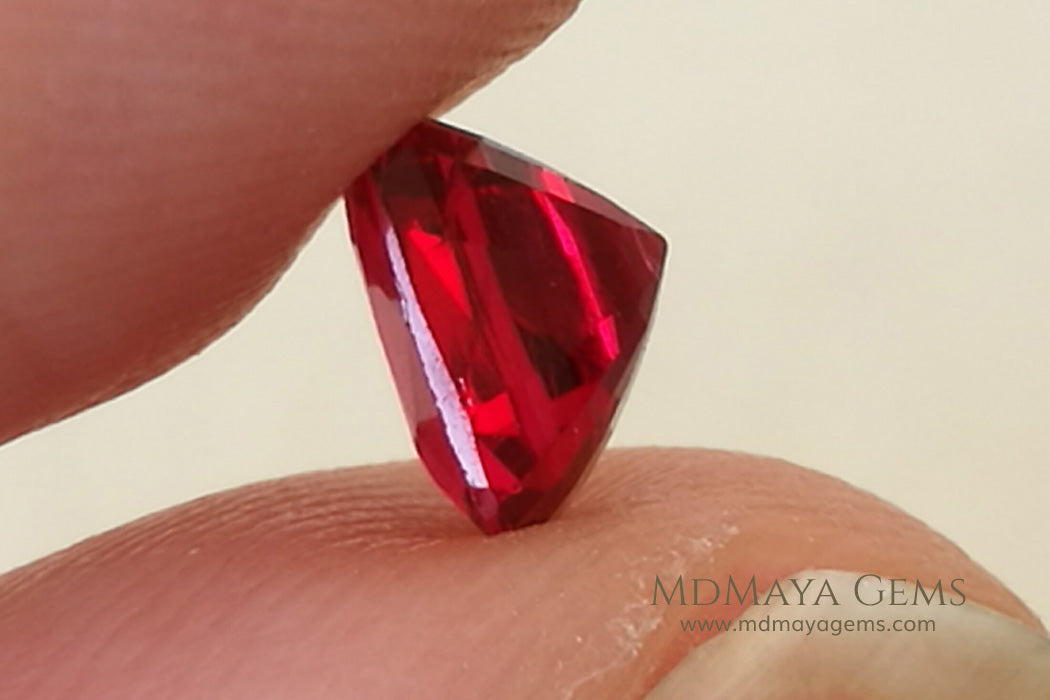 Hot Red Burmese Spinel Cushion Cut 0.92 ct