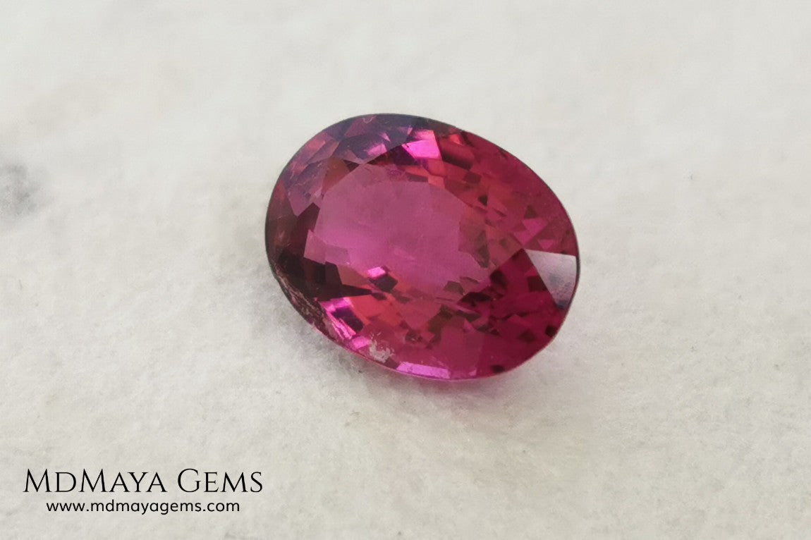 Natural Top Purple Pink Rubellite Tourmaline from Mozambique. Oval Cut. 1.08 ct. Good things come in small package, this beautiful and untreated gemstone has a vivid and bright color, it will look perfect in any kind of jewelry, and the best, its price!.