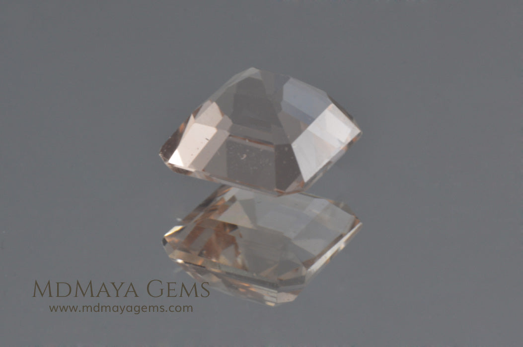 Salmon to peach Morganite Square cut 2.39 ct