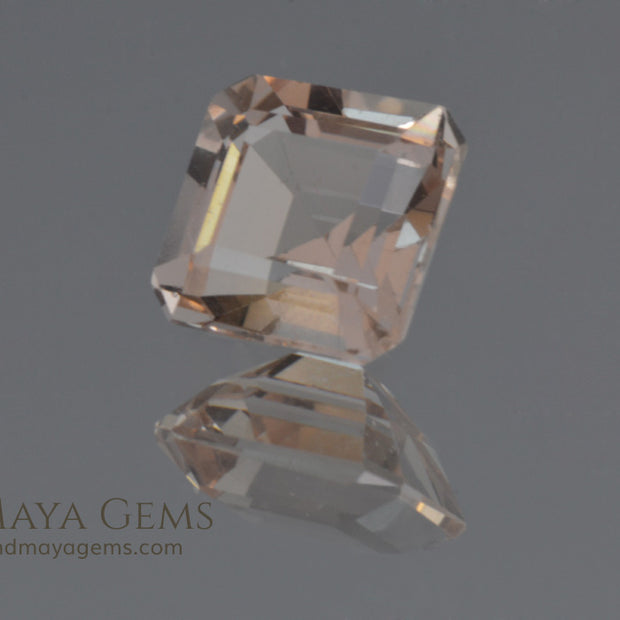 Salmon to peach Morganite Square cut 2.39 ct