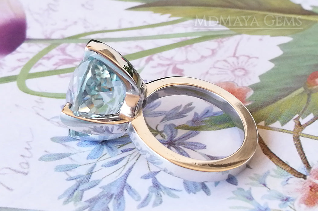 ﻿Luxury Light Blue Topaz and diamond ring in 18k white gold.  