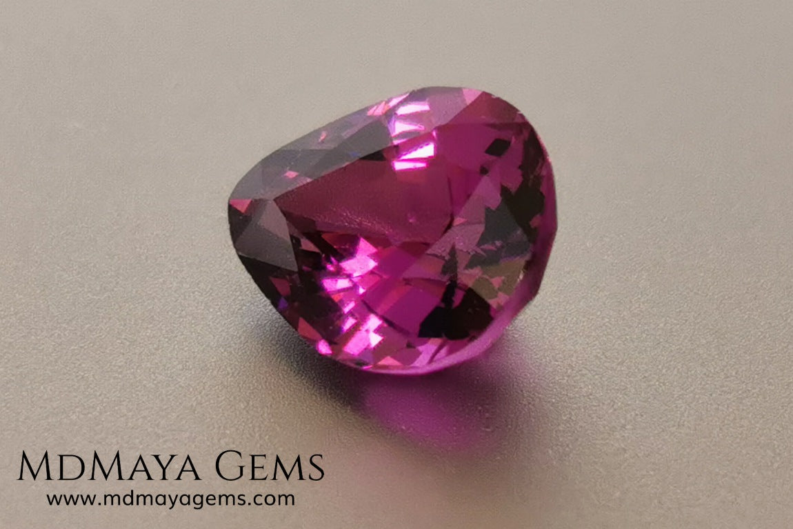 Umbalite 1.81 ct pear cut. This beautiful rhodolite garnet has the best color, a vivid and saturated purple full of bright and life, this gemstone will look really beautiful on a ring or any piece of jewelry that you design. A natural and untreated gem at the best price.