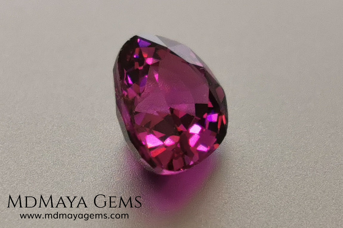 Umbalite 1.81 ct pear cut. This beautiful rhodolite garnet has the best color, a vivid and saturated purple full of bright and life, this gemstone will look really beautiful on a ring or any piece of jewelry that you design. A natural and untreated gem at the best price.