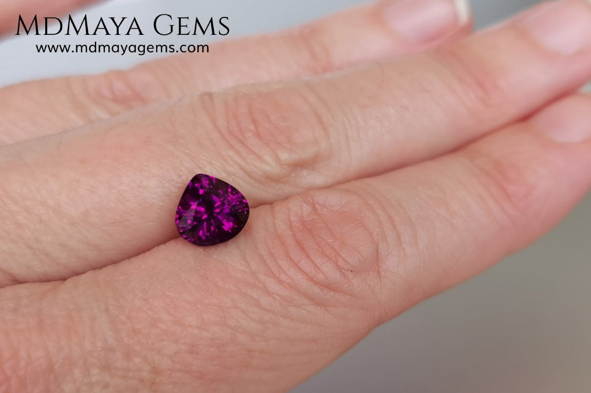 Vivid Purple Umbalite (Rhodolite Garnet), 2.36 ct, pear cut. This natural and untreated gemstone has the best of colors, its intense purple as well as its good quality of size and proportions, make it an ideal gem to mount in any type of jewelry and at a very affordable price.