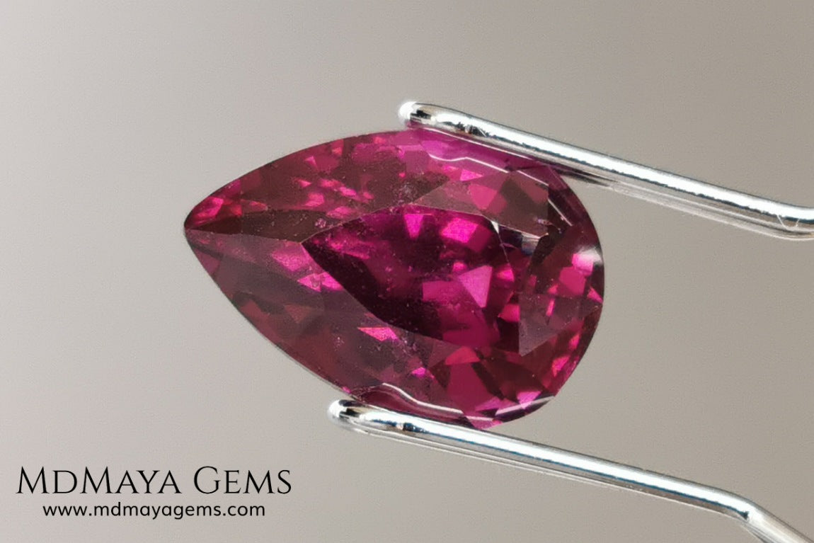 Vivid reddish purple Umbalite (Rhodolite Garnet) 3.15 ct, pear cut. Beautiful and untreated gemstone that shows a saturated color, it will look perfect in any piece of jewelry.