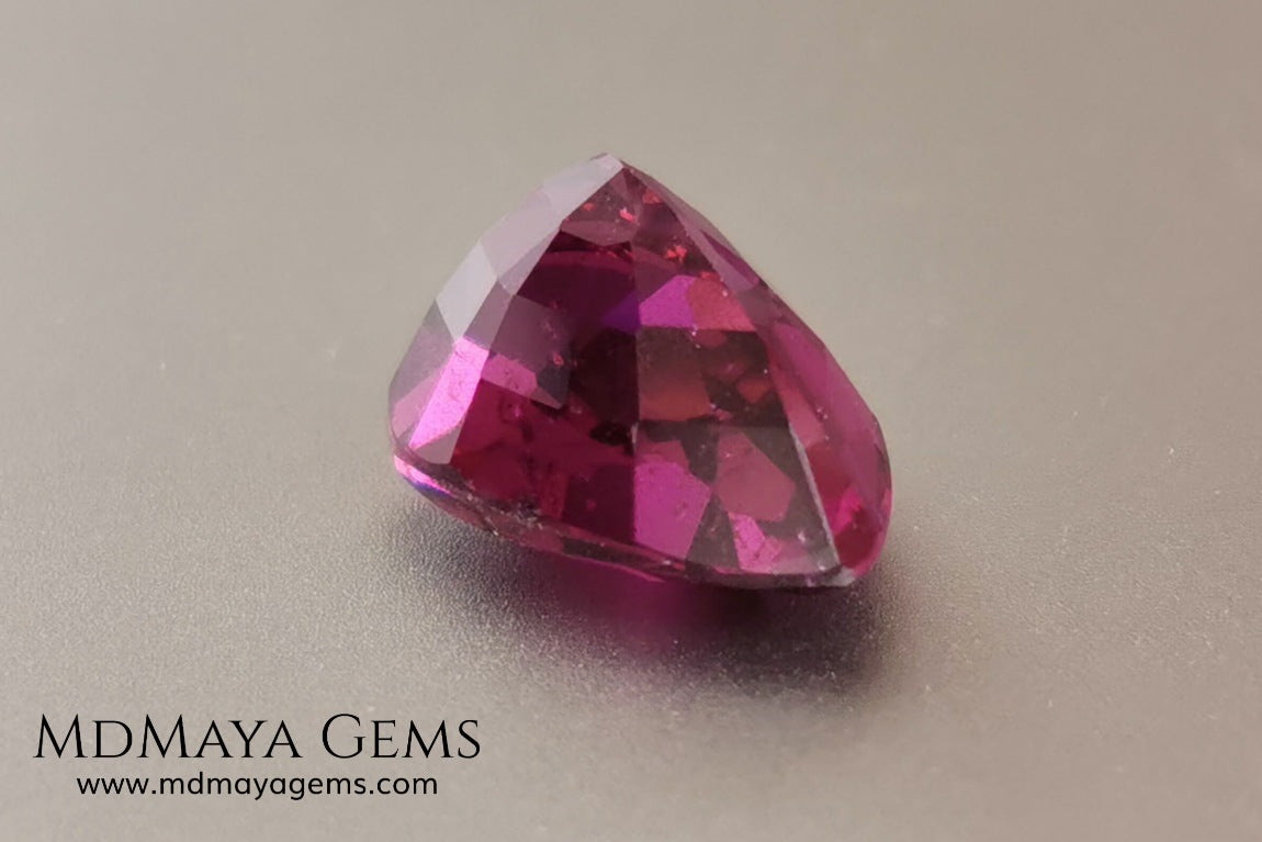Vivid reddish purple Umbalite (Rhodolite Garnet) 3.15 ct, pear cut. Beautiful and untreated gemstone that shows a saturated color, it will look perfect in any piece of jewelry.
