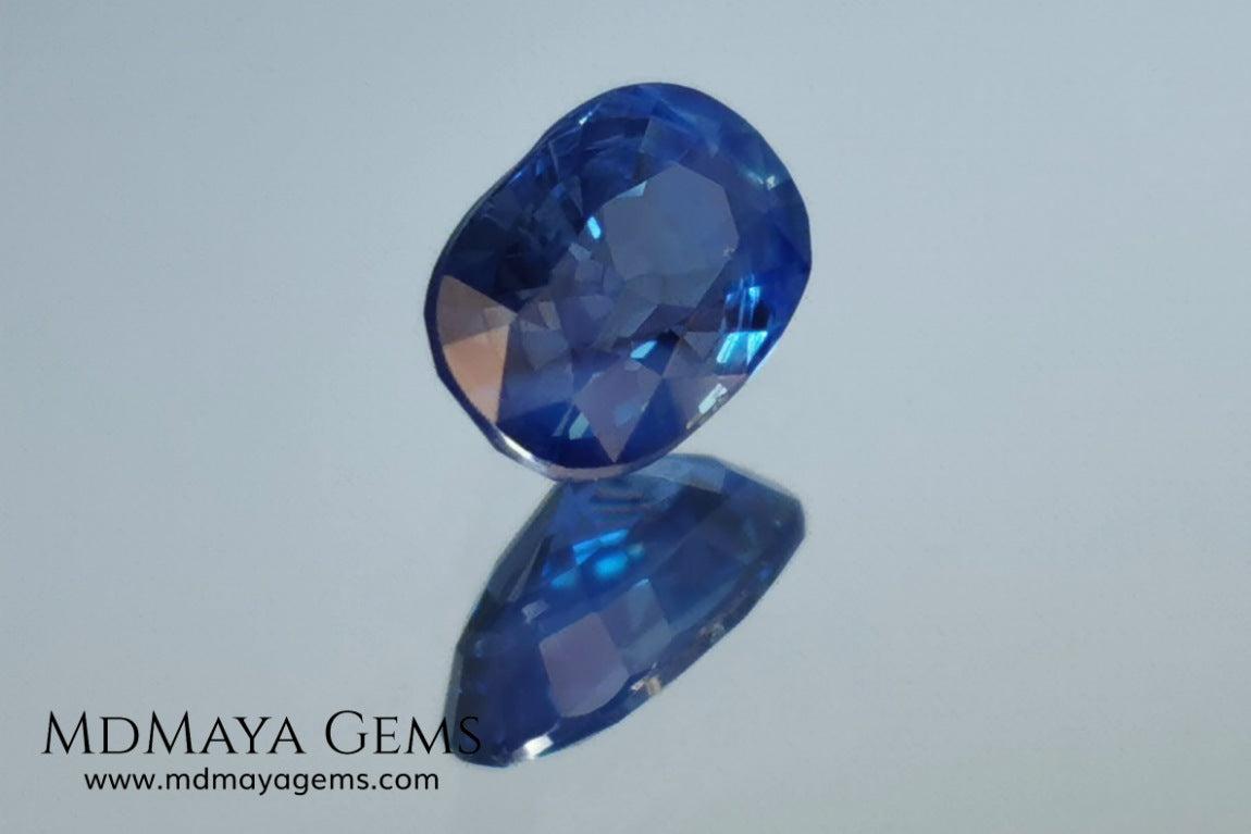 Blue Sapphire 1.16 ct oval cut.  Beautiful untreated blue sapphire. This little one of just over one carat shows a pretty blue color. It has an elongated blue cut that is not perfect, since its culet is somewhat displaced, but we have to bear in mind that it is difficult to find rough material without treating it, so it is takes full advantage of it. A small miracle of nature at an irresistible price, it will look amazing on any piece of jewelry.