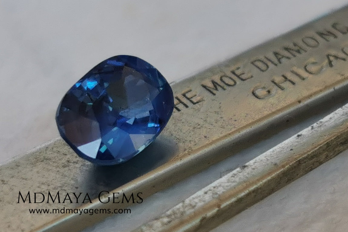 Blue Sapphire 1.16 ct oval cut.  Beautiful untreated blue sapphire. This little one of just over one carat shows a pretty blue color. It has an elongated blue cut that is not perfect, since its culet is somewhat displaced, but we have to bear in mind that it is difficult to find rough material without treating it, so it is takes full advantage of it. A small miracle of nature at an irresistible price, it will look amazing on any piece of jewelry.