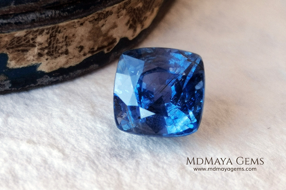 Unheated blue sapphire 5.32 ct for sale