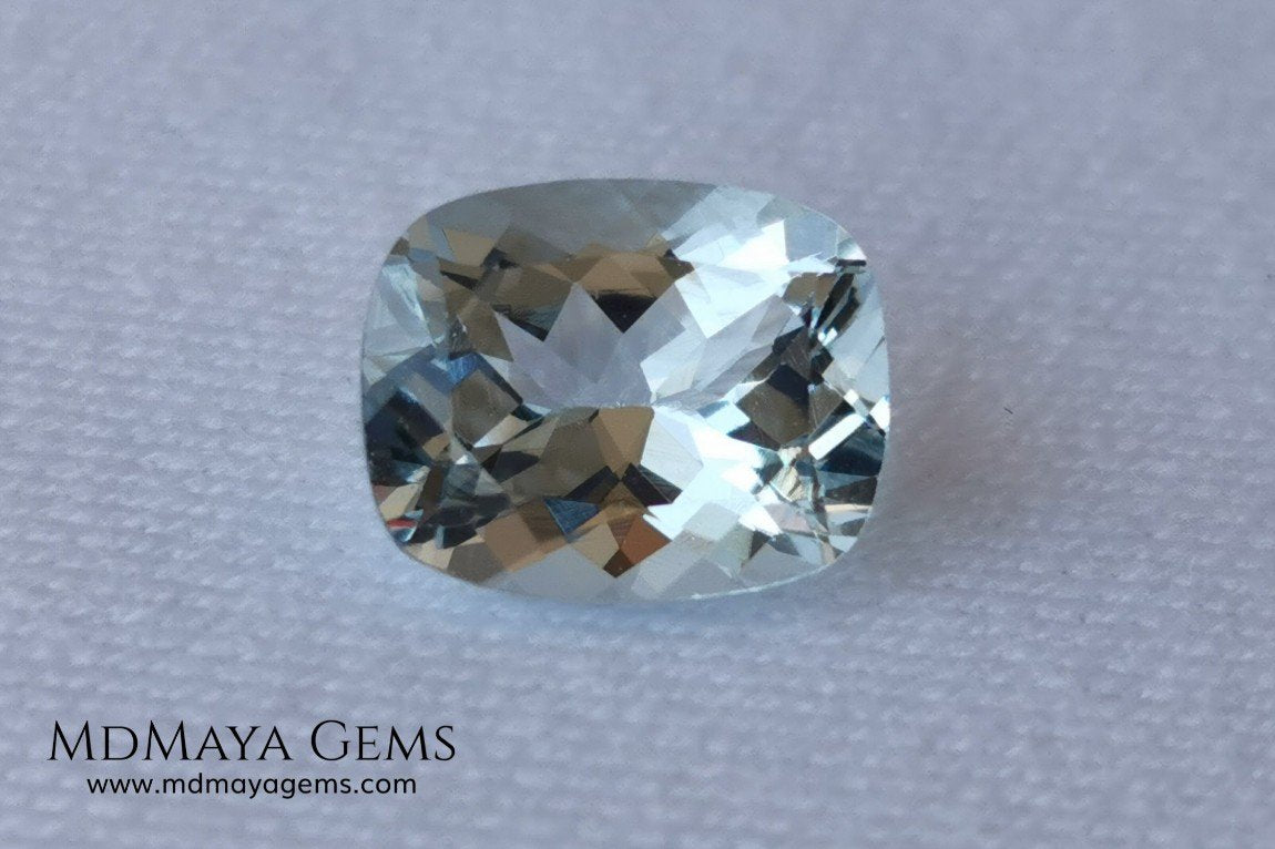 Beautiful very light aquamarine 2.79 ct cushion cut