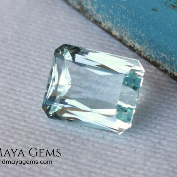 Elegant light blue aquamarine 3.08 ct emerald cut