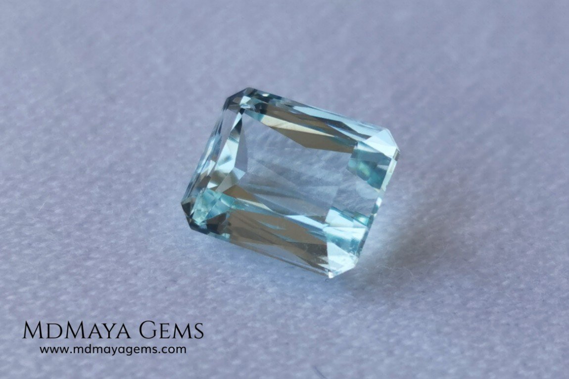 Elegant light blue aquamarine 3.08 ct emerald cut