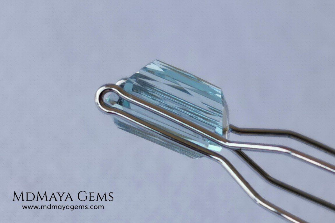 Elegant light blue aquamarine 3.08 ct emerald cut