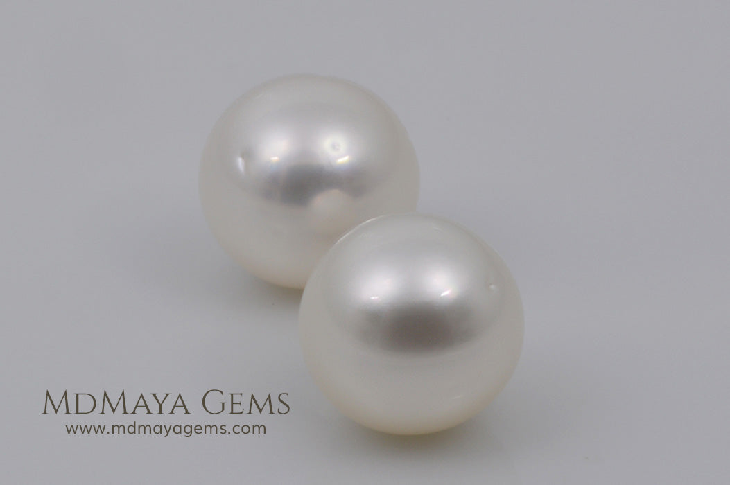 White South Sea Pearls 18.78