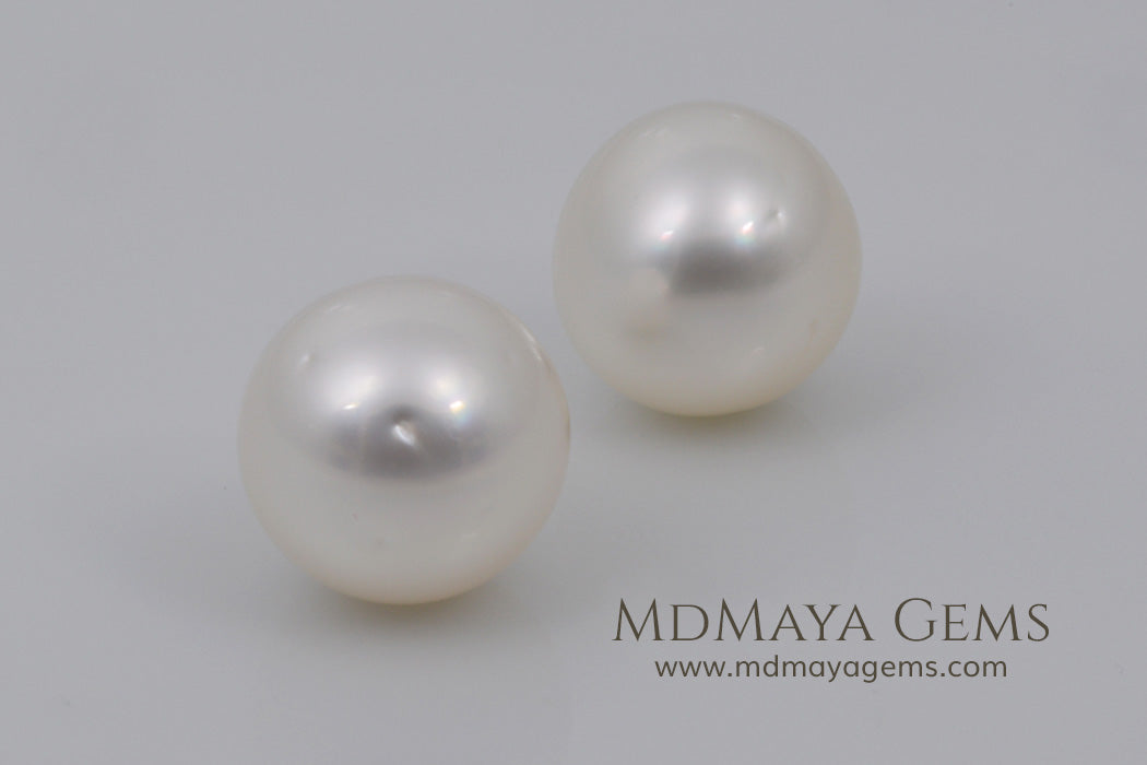 White South Sea Pearls 18.78